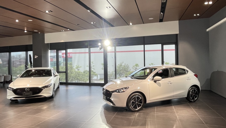 白帥帥！24年式  MAZDA2  ＆  MAZDA3登場