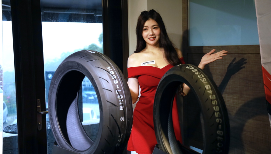 日本製造重機胎同樣稀少！BRIDGESTONE S23 台灣上市
