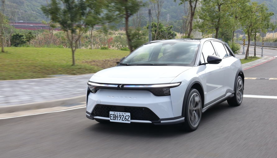 【四輪試駕評測】新手上路還是新路上手？Foxtron Bria 免百萬本票試駕