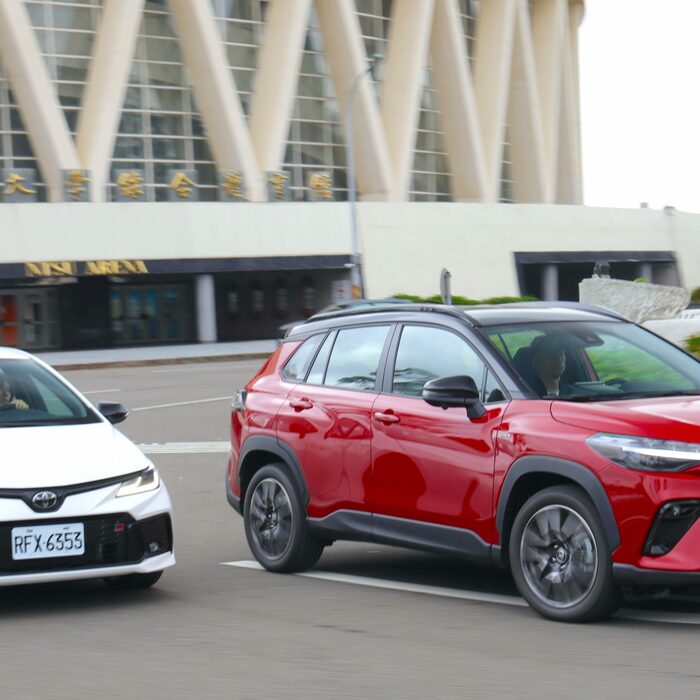 喜歡賽車的車廠不會變壞—TOYOTA COROLLA CROSS GR SPORT 與 ALTIS GR SPORT 