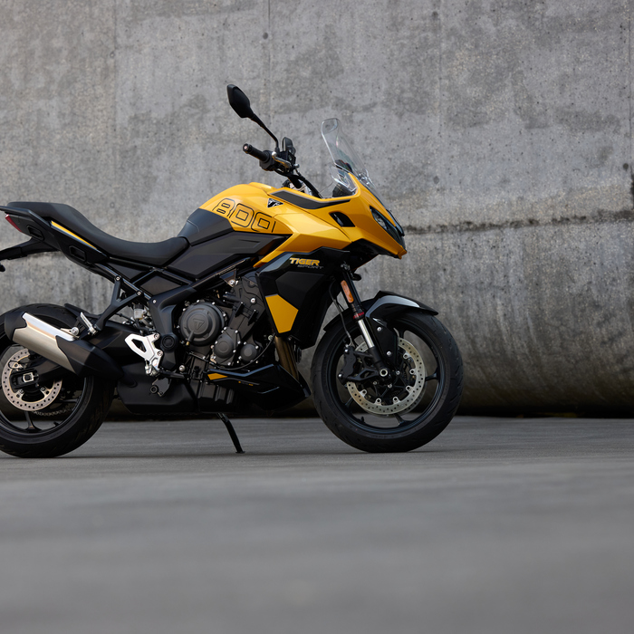 Triumph 800 系列跑旅&街車同步搶灘